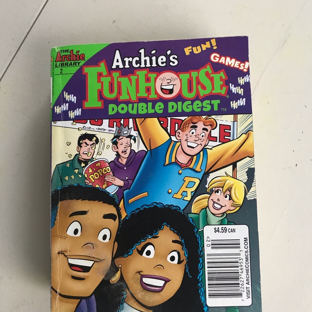 2014 Archie's Funhouse Double Digest Comic Book #2- Purple & Green